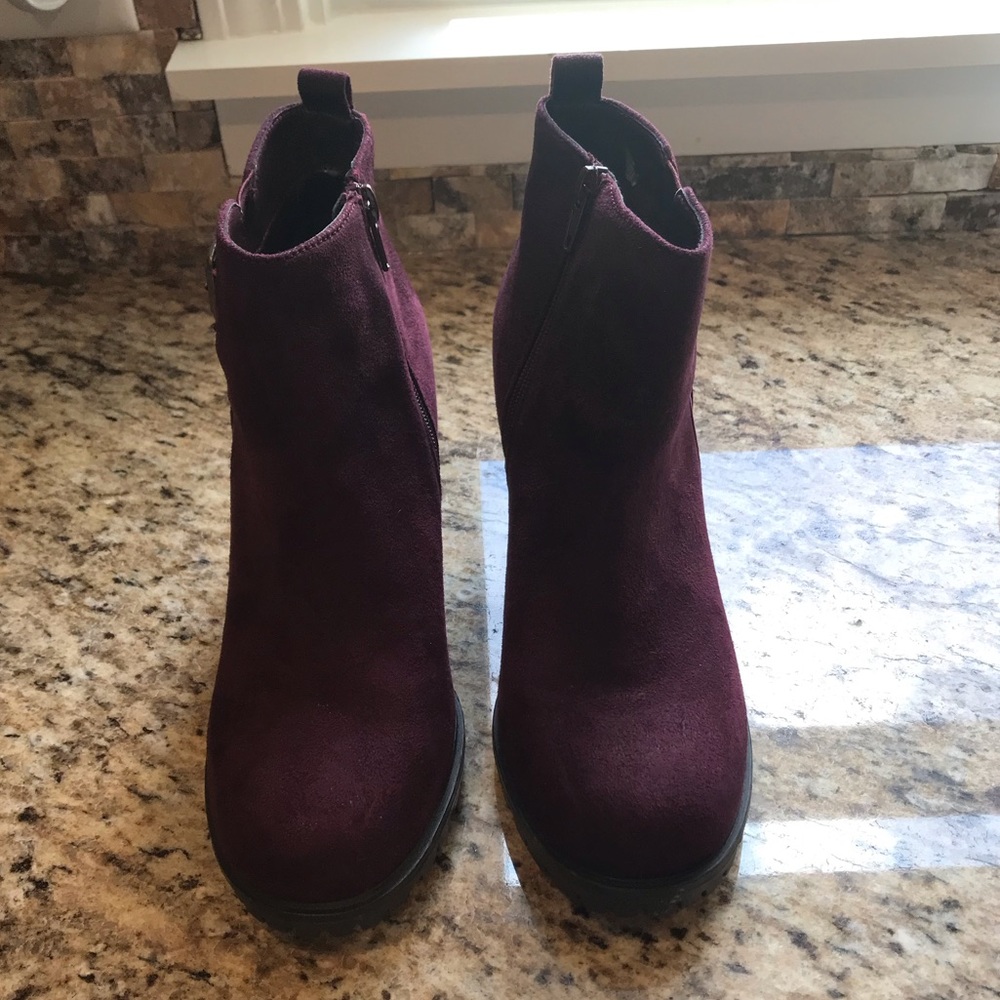 Sugar Booties - Picture 2 of 4